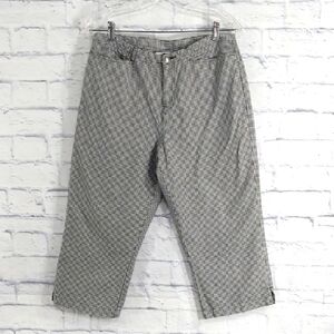 🔵BOGO FREE🔵 First Issue Liz Claiborne Black & White Capri Pants Sz 10